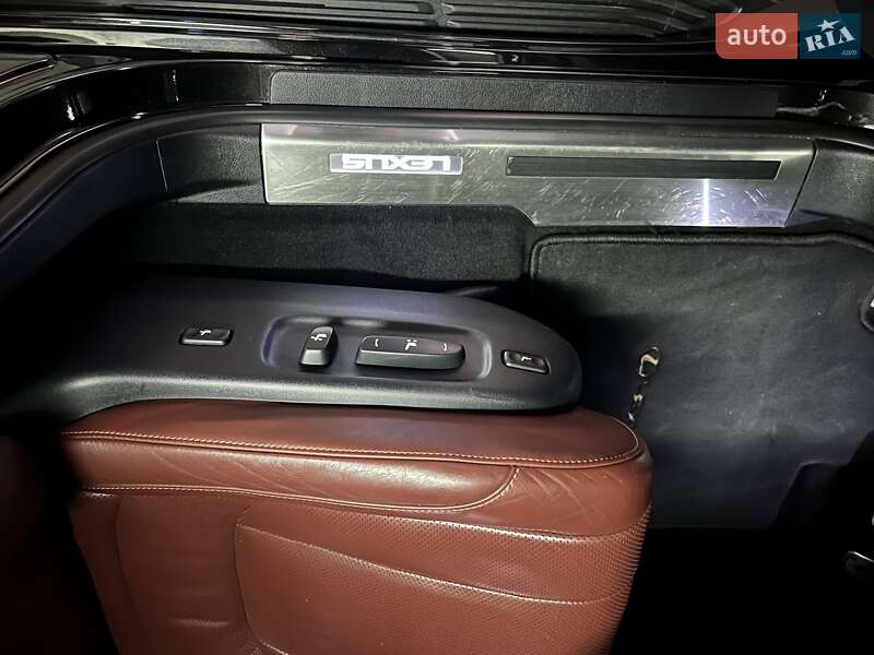 Внедорожник / Кроссовер Lexus LX 2019 в Киеве