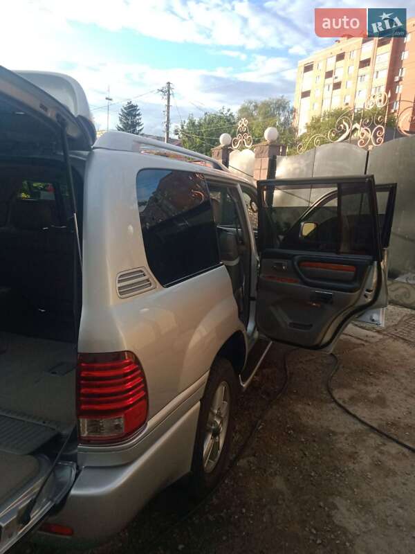 Внедорожник / Кроссовер Lexus LX 2005 в Борисполе