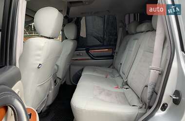 Внедорожник / Кроссовер Lexus LX 2005 в 