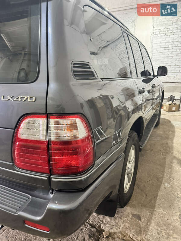 Позашляховик / Кросовер Lexus LX 2003 в Слов'янську