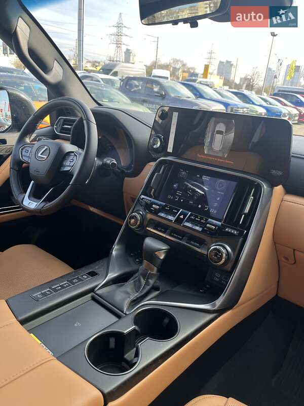 Внедорожник / Кроссовер Lexus LX 2024 в Киеве