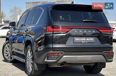 Позашляховик / Кросовер Lexus LX 2023 в 
