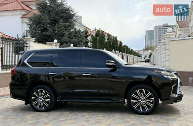 Внедорожник / Кроссовер Lexus LX 2019 в 