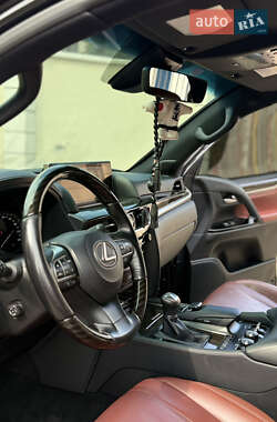 Внедорожник / Кроссовер Lexus LX 2019 в 