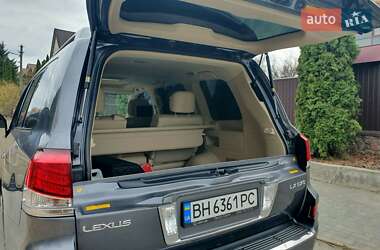 Позашляховик / Кросовер Lexus LX 2012 в 