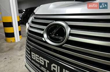 Позашляховик / Кросовер Lexus LX 2022 в 