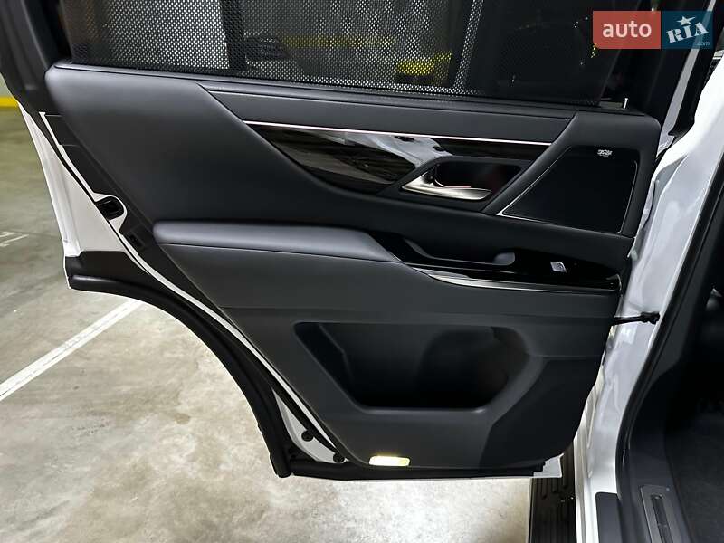 Позашляховик / Кросовер Lexus LX 2022 в Києві