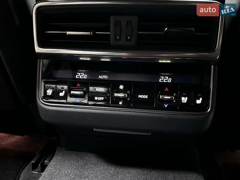 Позашляховик / Кросовер Lexus LX 2022 в Києві