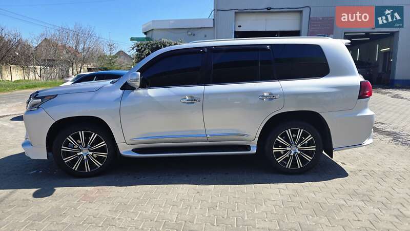 Внедорожник / Кроссовер Lexus LX 2010 в Одессе