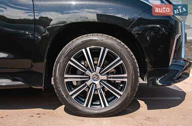 Внедорожник / Кроссовер Lexus LX 2019 в 