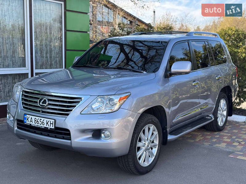 Внедорожник / Кроссовер Lexus LX 2008 в 