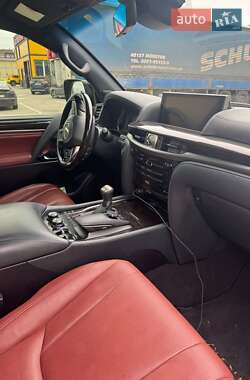 Внедорожник / Кроссовер Lexus LX 2021 в 