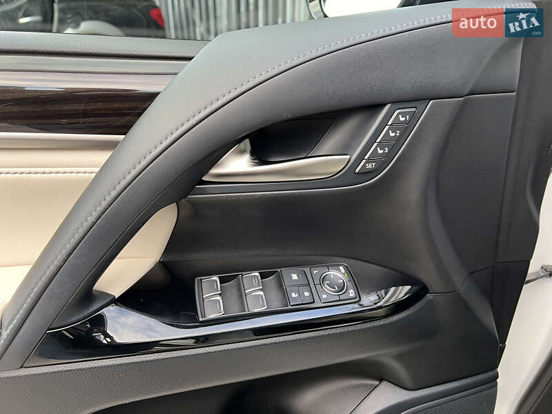 Внедорожник / Кроссовер Lexus LX 2017 в Киеве фото 36 Внедорожник / Кроссовер Lexus LX 2017 в Киеве