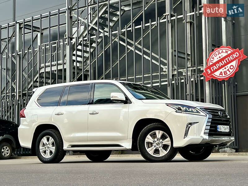 Внедорожник / Кроссовер Lexus LX 2017 в 