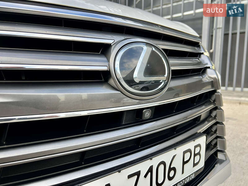 Внедорожник / Кроссовер Lexus LX 2017 в Киеве фото 3 Внедорожник / Кроссовер Lexus LX 2017 в Киеве