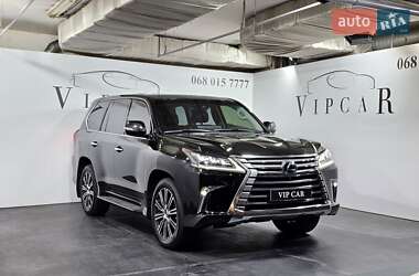 Внедорожник / Кроссовер Lexus LX 2017 в 