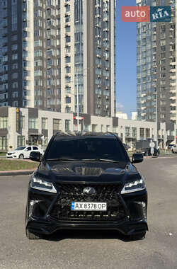 Внедорожник / Кроссовер Lexus LX 2018 в 