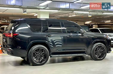 Позашляховик / Кросовер Lexus LX 2022 в 