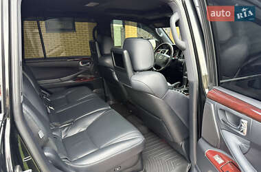 Внедорожник / Кроссовер Lexus LX 2014 в 