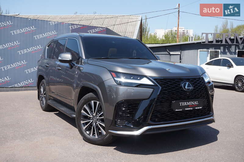 Lexus LX 2023