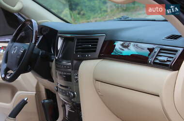 Внедорожник / Кроссовер Lexus LX 2010 в 