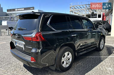 Внедорожник / Кроссовер Lexus LX 2017 в 