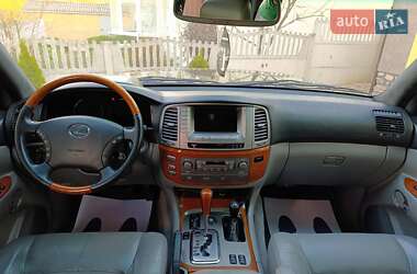 Внедорожник / Кроссовер Lexus LX 2005 в 