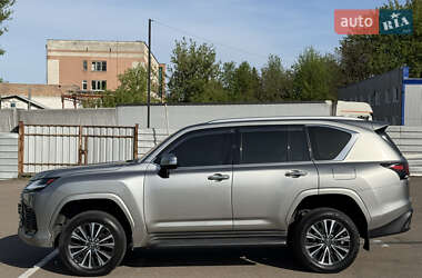 Внедорожник / Кроссовер Lexus LX 2022 в 