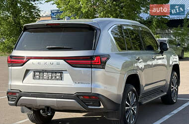 Внедорожник / Кроссовер Lexus LX 2022 в 