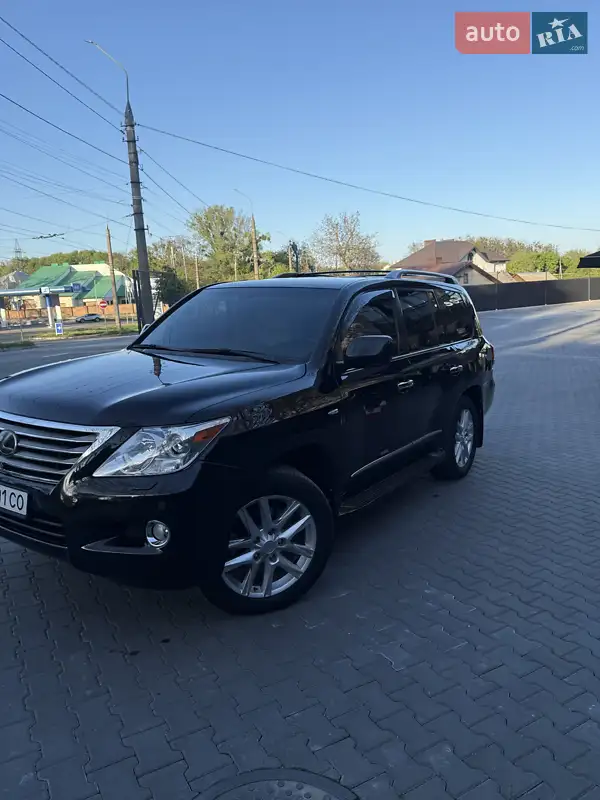 Lexus LX 2008