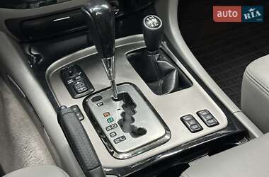 Внедорожник / Кроссовер Lexus LX 2007 в 