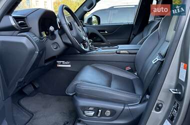Позашляховик / Кросовер Lexus LX 2022 в 