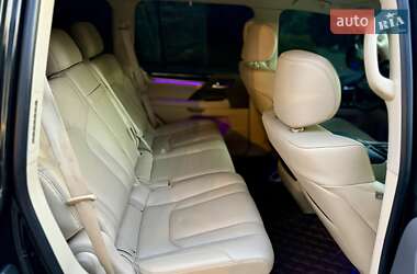 Позашляховик / Кросовер Lexus LX 2016 в 