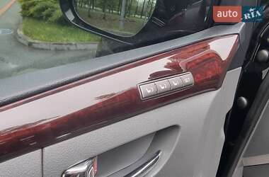 Внедорожник / Кроссовер Lexus LX 2010 в 