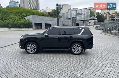 Позашляховик / Кросовер Lexus LX 2022 в 