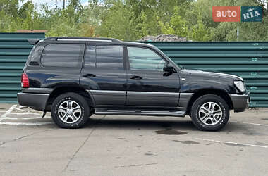Позашляховик / Кросовер Lexus LX 2004 в 