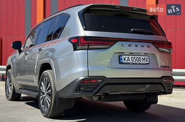 Внедорожник / Кроссовер Lexus LX 2022 в 