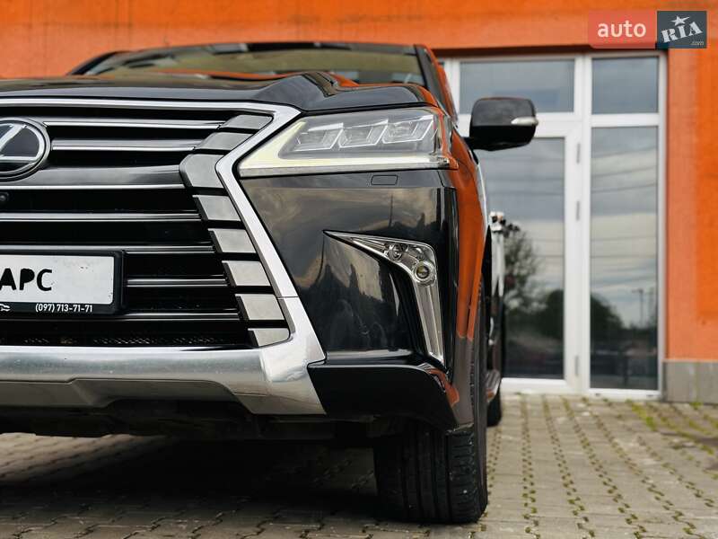 Внедорожник / Кроссовер Lexus LX 2016 в Одессе