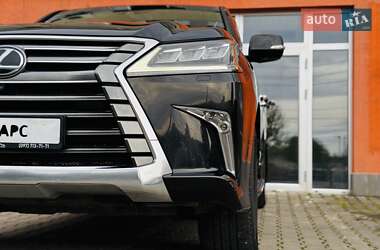 Внедорожник / Кроссовер Lexus LX 2016 в 