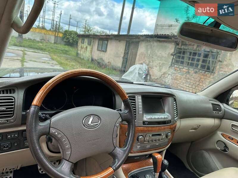 Внедорожник / Кроссовер Lexus LX 2005 в Мукачево