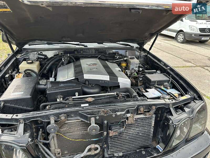 Внедорожник / Кроссовер Lexus LX 2005 в Мукачево