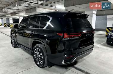 Внедорожник / Кроссовер Lexus LX 2023 в 