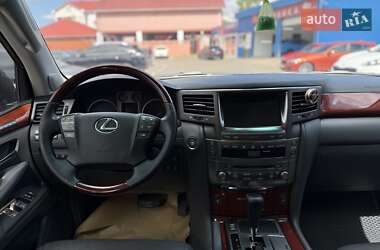 Позашляховик / Кросовер Lexus LX 2009 в 
