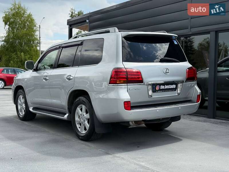Позашляховик / Кросовер Lexus LX 2010 в Рівному