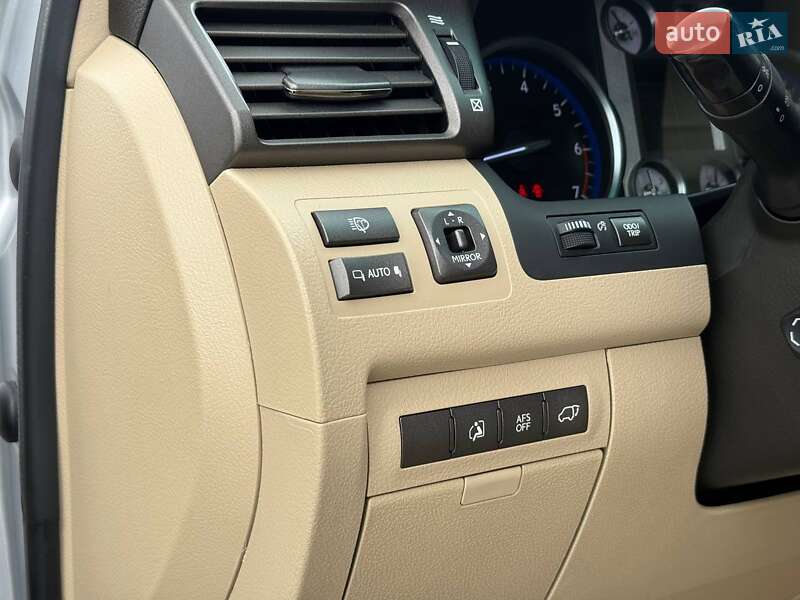 Позашляховик / Кросовер Lexus LX 2010 в Рівному