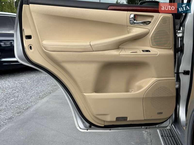 Позашляховик / Кросовер Lexus LX 2010 в Рівному