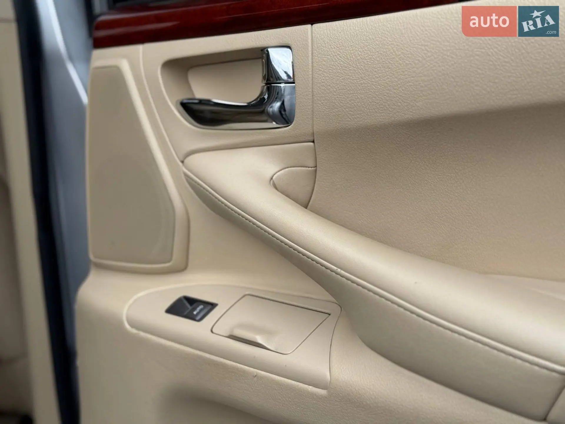2010 Lexus LX - мініатюра 51