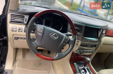 Внедорожник / Кроссовер Lexus LX 2010 в 