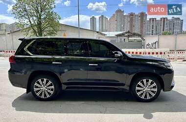 Внедорожник / Кроссовер Lexus LX 2019 в 