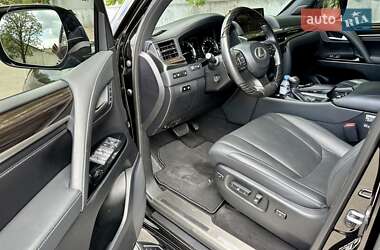 Внедорожник / Кроссовер Lexus LX 2019 в 